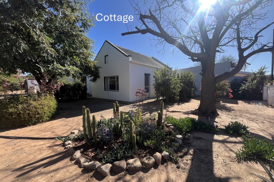 4 Bedroom Property for Sale in Steytlerville Eastern Cape